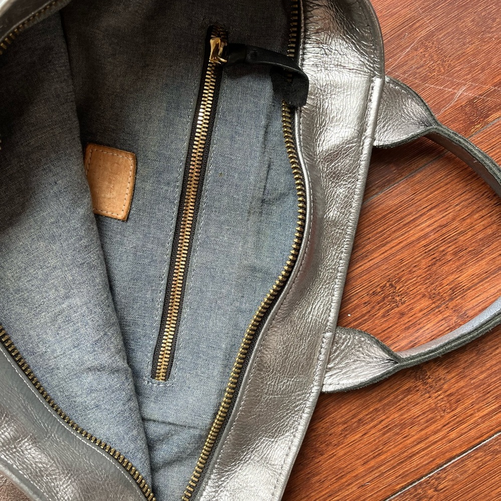 Clare V silver messenger bag - Picture 2 of 15
